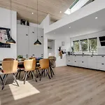 Apelone - 900m From The Sea By Interhome *