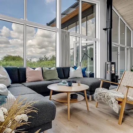 Holiday home Apelone - 900m From The Sea By Interhome *